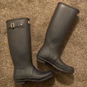 Tall Dark Blue Hunter Boots Size 8